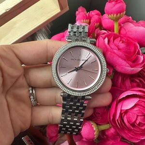 Michael Kors - Crystal Pink Mother of Pearl Dial Ladies Watch